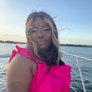 Meet your Posher, Agnes